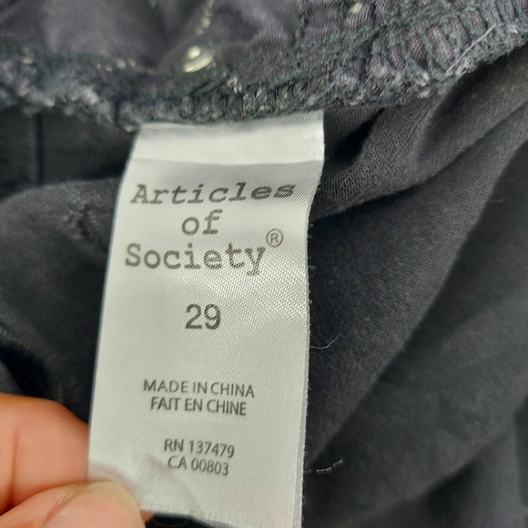 Articles of Society Black Hilary High Rise with raw hem - Picture 8 of 9